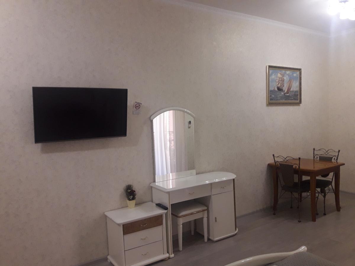Kak Doma Aparthotel Odessa Exteriör bild