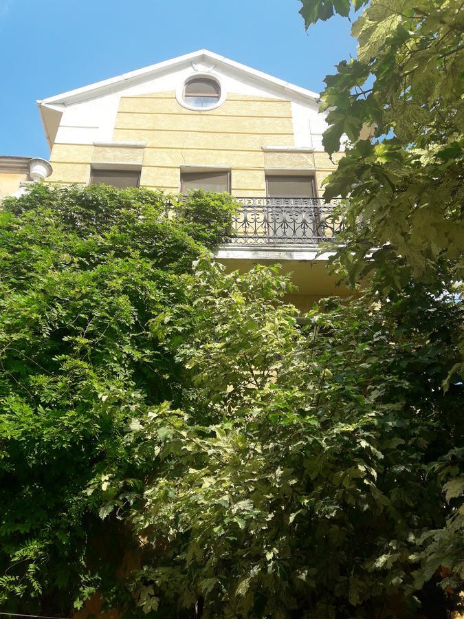 Kak Doma Aparthotel Odessa Exteriör bild